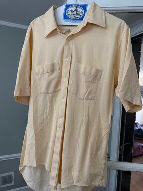 Men's Light Yellow Short Sleeved Button Down Shirt
